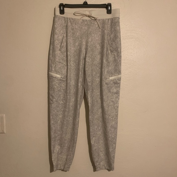 Athleta Venture Printer Pant Joggers in Viper Gray Women's size 4 - Picture 5 of 13